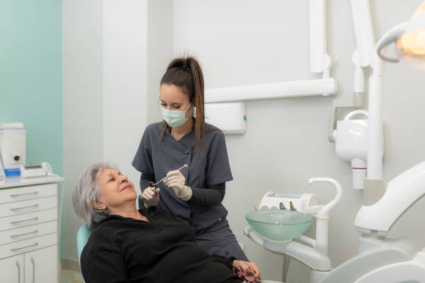 Best Mobile Emergency Dentist in Foothill Farms, CA